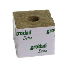 Mineral wool cube 7.5x7.5x6.5 cm Grodan with hole 25mm