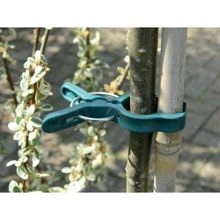 Spring-loaded clips to support plants 5-part